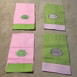 Alpha Kappa Alpha (4) Linen Place Settings/ Table Mats/ Table Cloths.